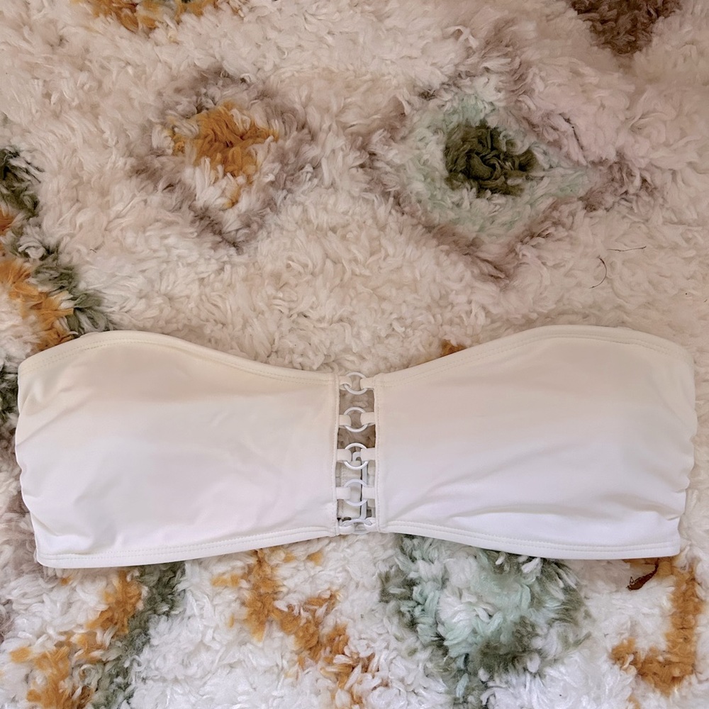 white strapless bikini top